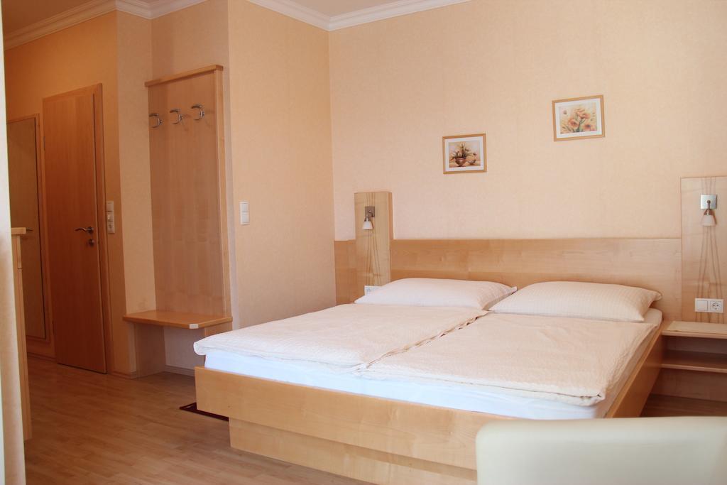 Haus Renee Bed & Breakfast Podersdorf am See Cameră foto