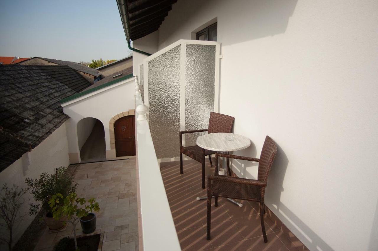 Haus Renee Bed & Breakfast Podersdorf am See Exterior foto