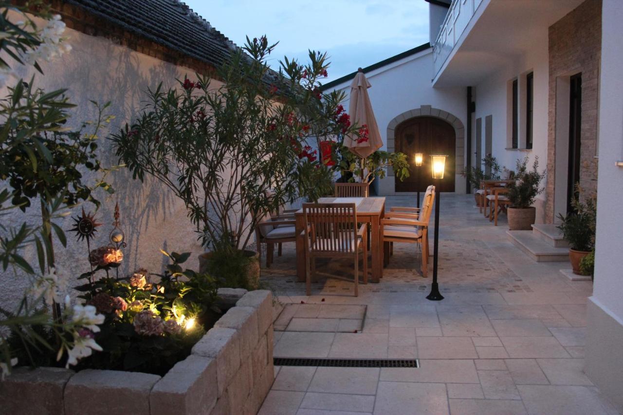 Haus Renee Bed & Breakfast Podersdorf am See Exterior foto